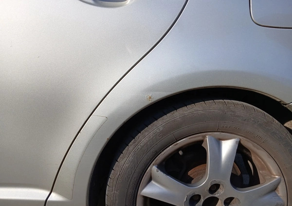 Toyota Avensis cena 11000 przebieg: 263000, rok produkcji 2004 z Rzeszów małe 46